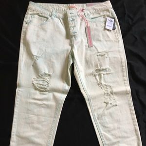 Charlotte Russe Refuge Cropped Boyfriend Jeans
